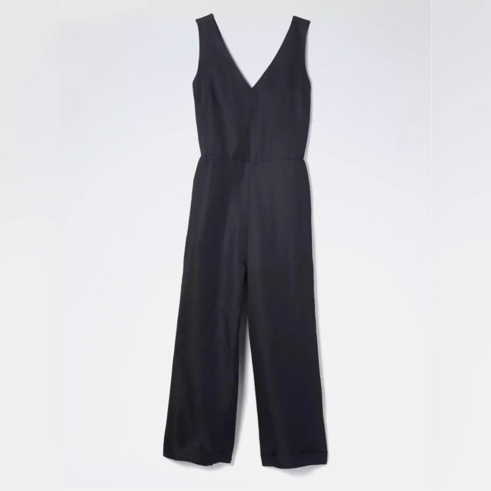 NEW Banana Republic Women’s V-Neck Linen Blend Wide Leg Jumpsuit Navy 00P Petite